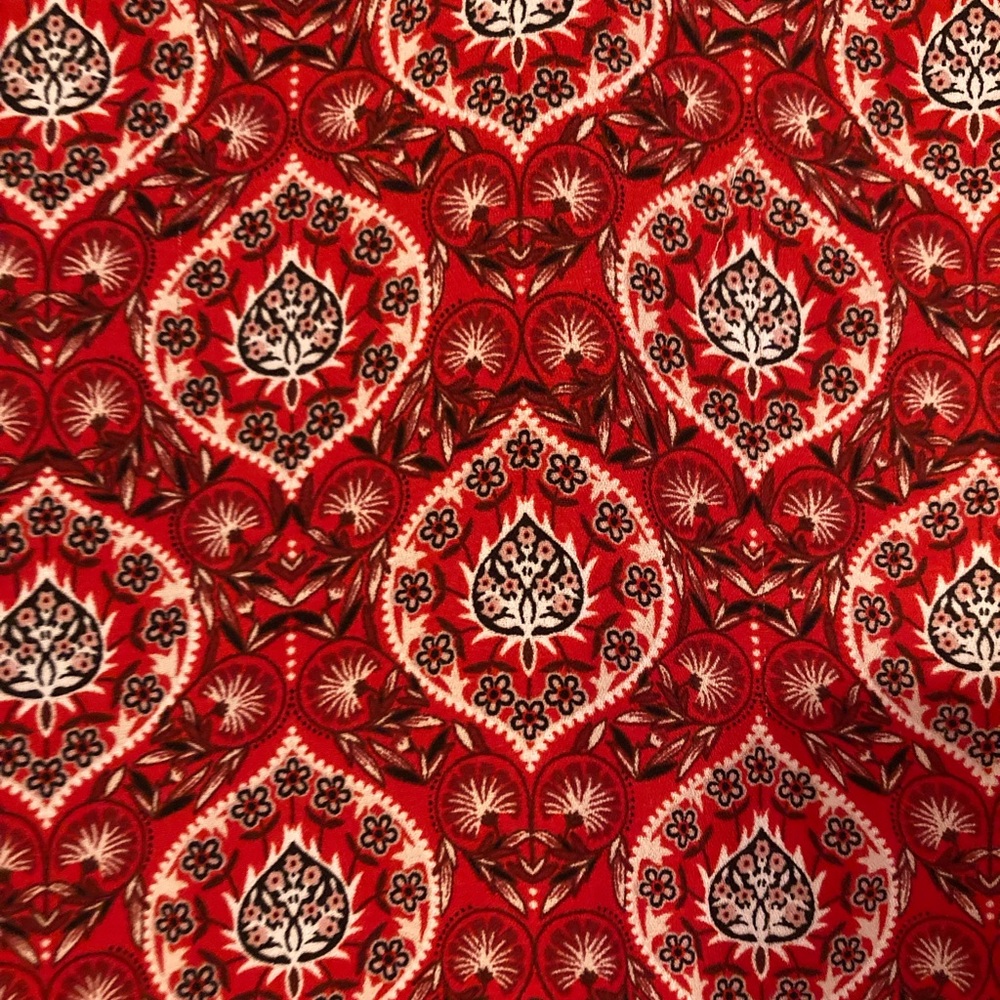 LOFT Red Patterned Top - Picture 4 of 9